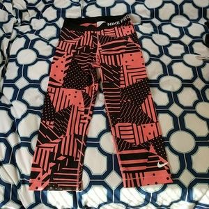 Nike pro dri fit capris